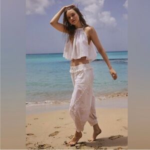 NWTS FREE PEOPLE Elegant White Women's Beach Pants AND TOP. Map $168.00